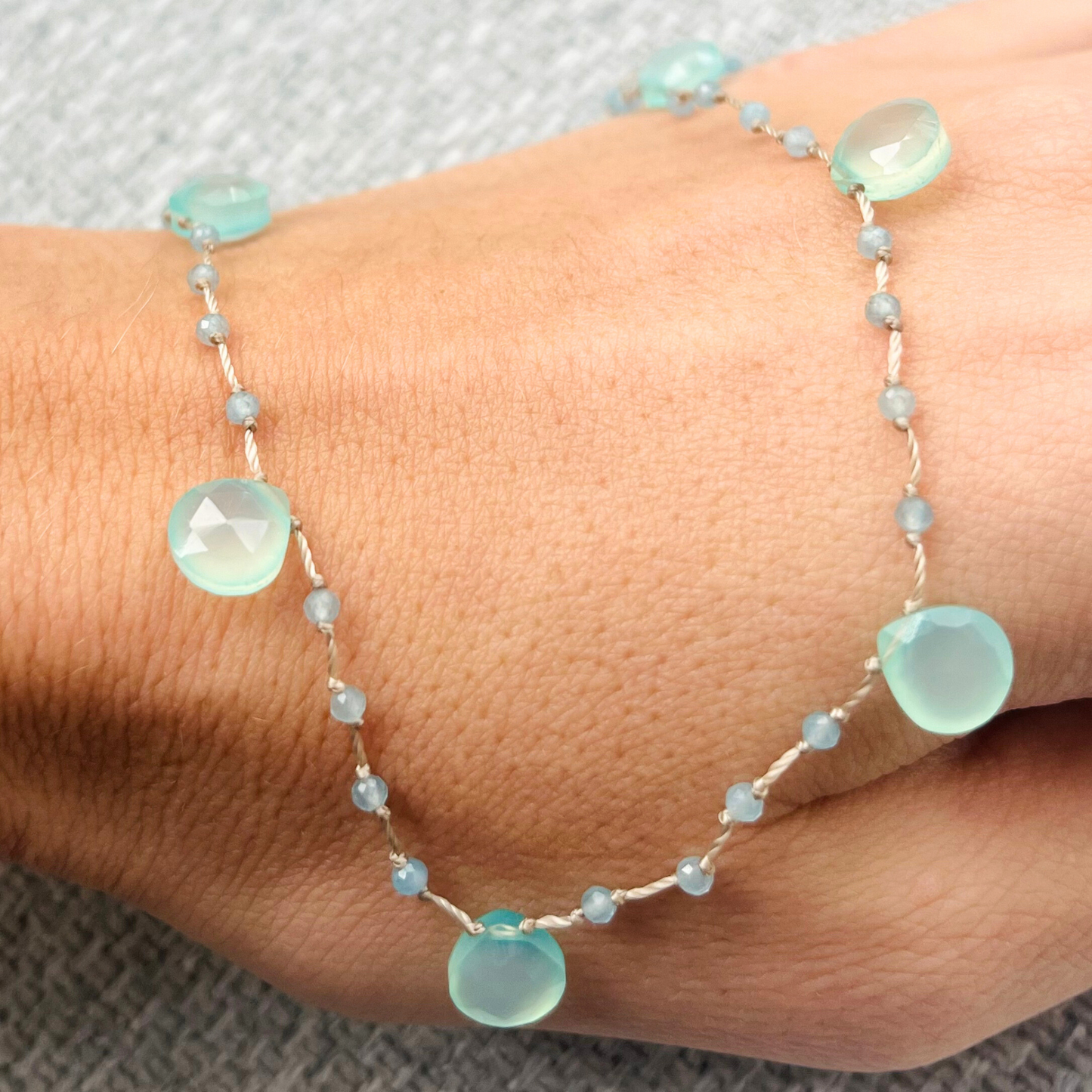 Collier Constance calcédoine