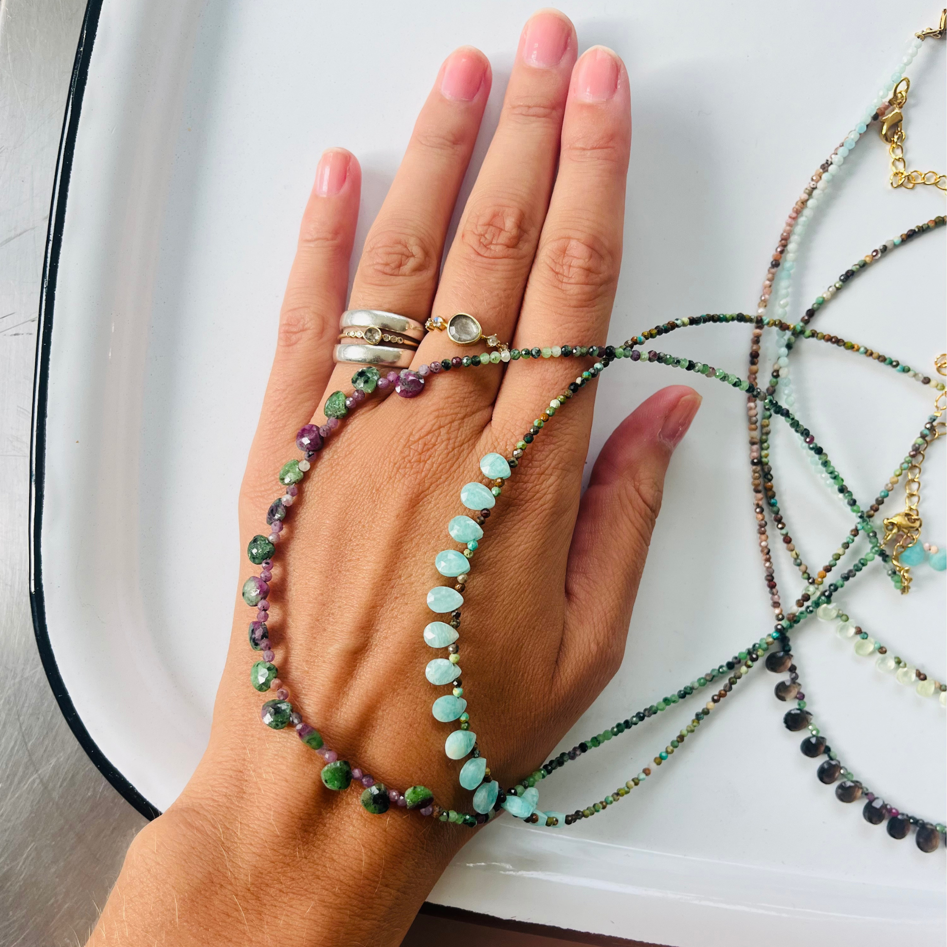 Colliers en pierres semi précieuses Hindima