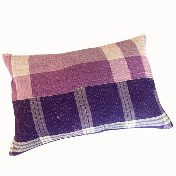 Coussin Jhappi violet à carreaux