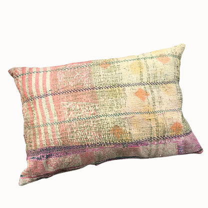 Coussin en kantha pastel