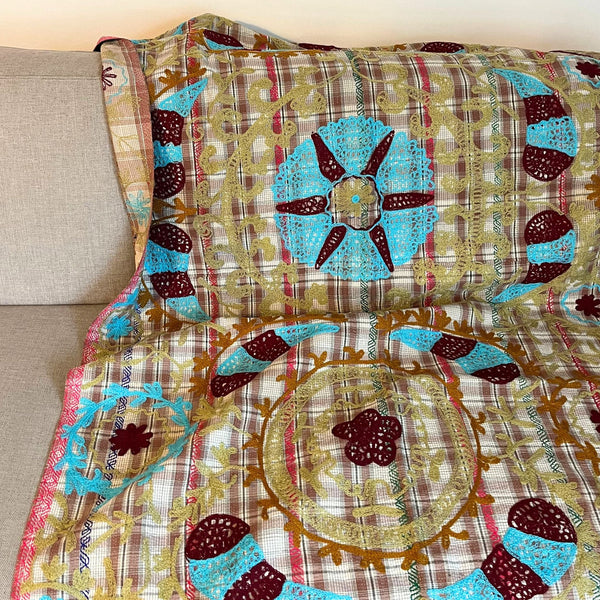 Plaid Kantha brodé